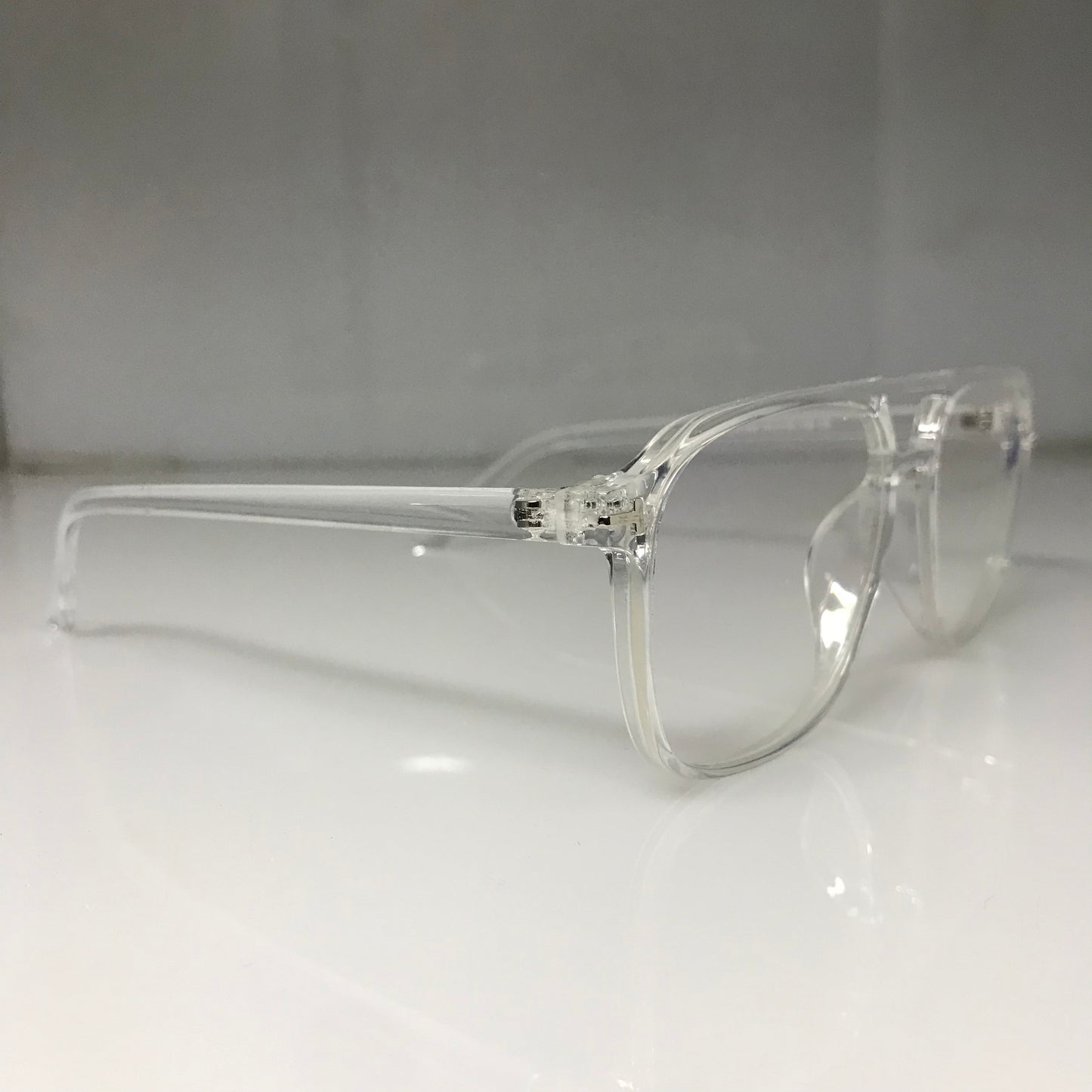 Attractive Transparent frame glasses new design with