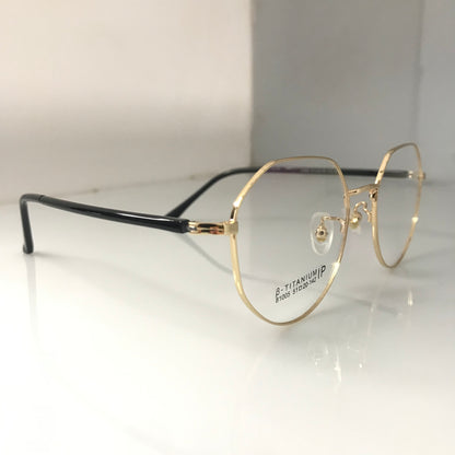 Golden full rim glasses with comfortable temples