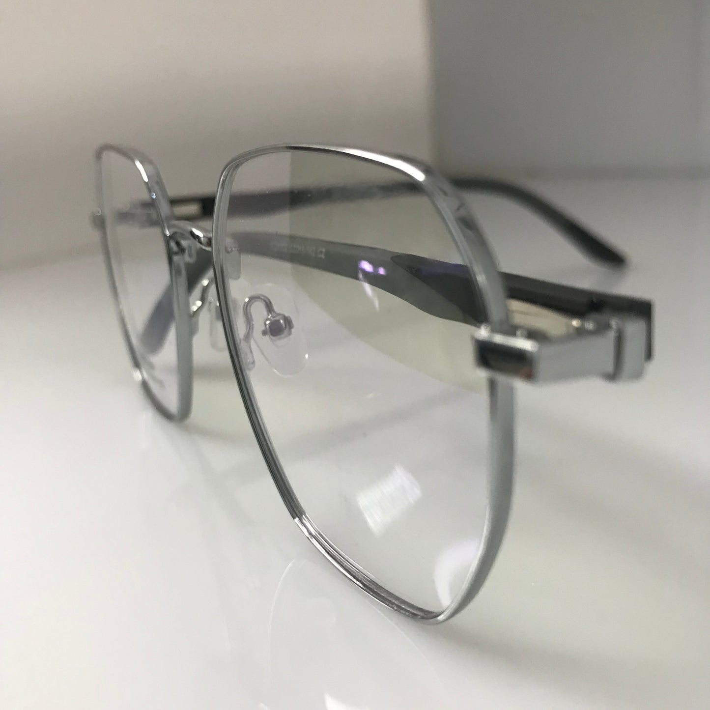 Executive Silver-Tone Glasses with metal frame