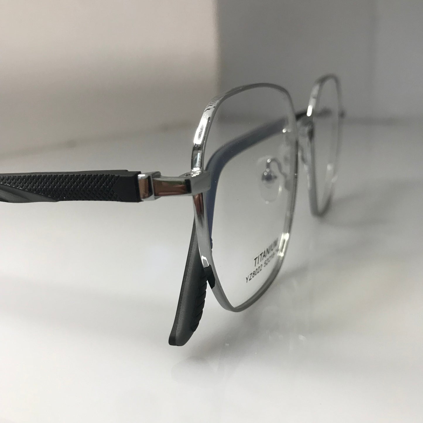 Executive Silver-Tone Glasses with metal frame